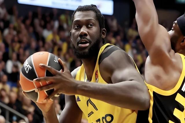 开云体育下载-里尔内部会议纪要流出——国际比赛日止住颓势；CBA常规赛使命明确；阵容厚度经受考验的简单介绍