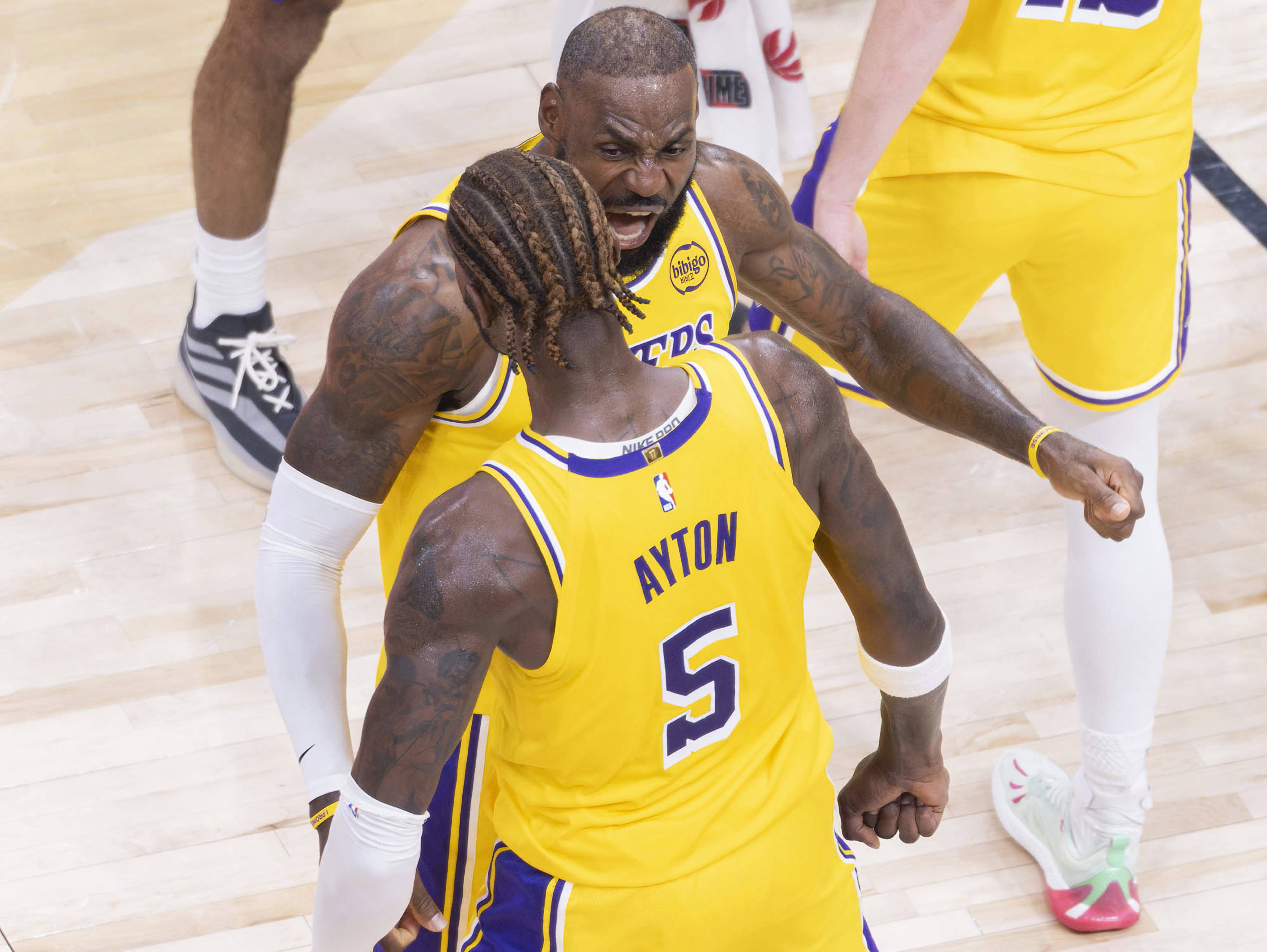 开云体育下载-赛地聚焦：NBA常规赛关键时刻热度飙升，北京首钢临场应变，赛场秩序良好，球探报告显示潜力的简单介绍